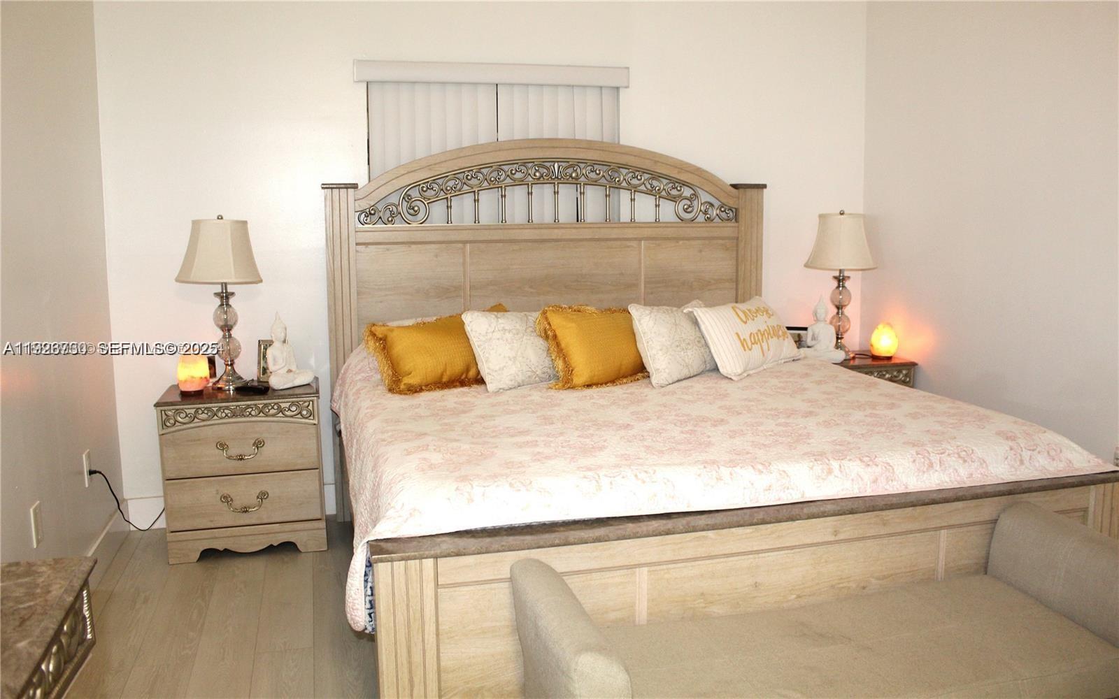 VENTURA AT MALIBU BAY - Residential