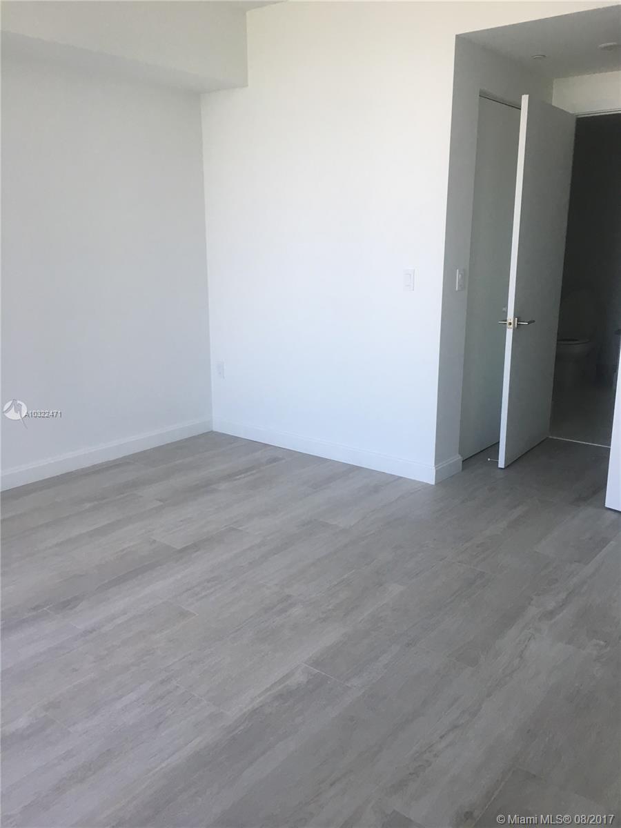 BRICKELL HEIGHTS EAST CON - Residential Lease