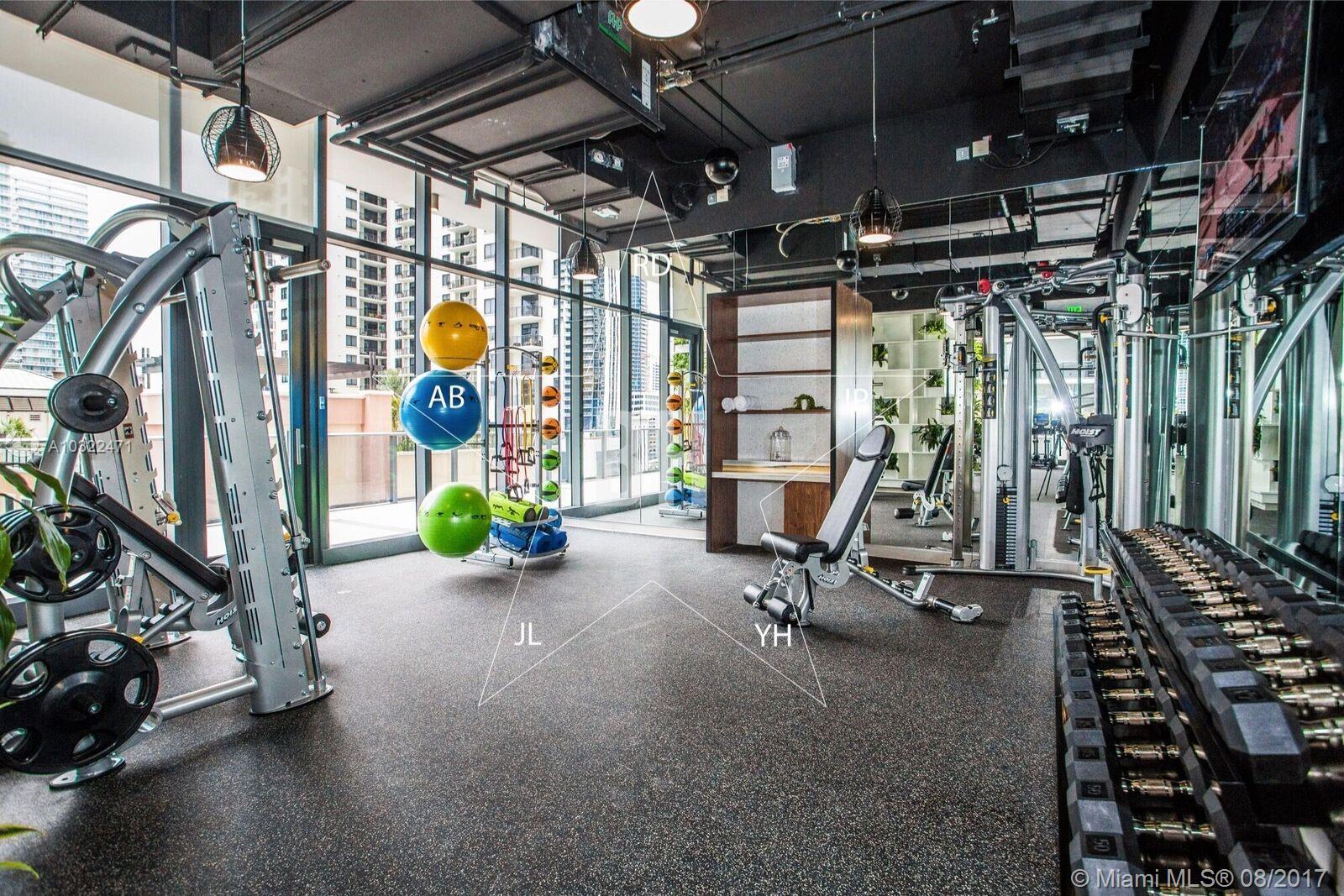BRICKELL HEIGHTS EAST CON - Residential Lease