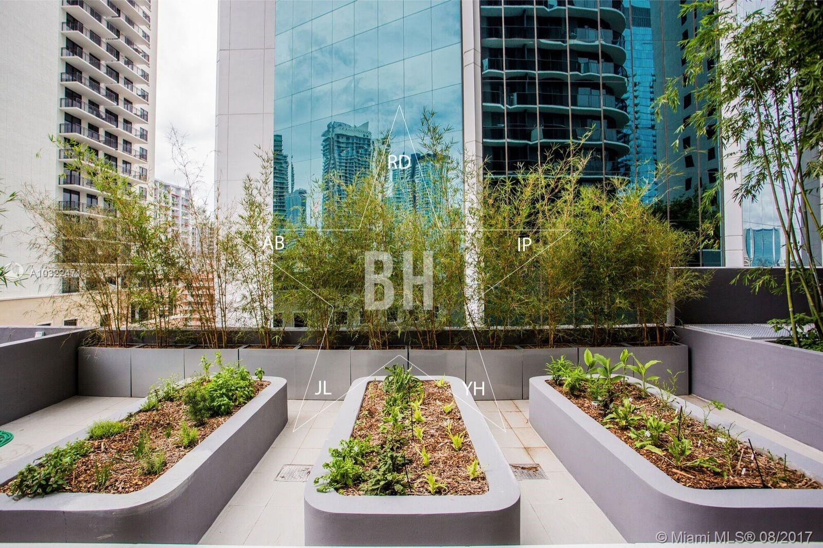 BRICKELL HEIGHTS EAST CON - Residential Lease