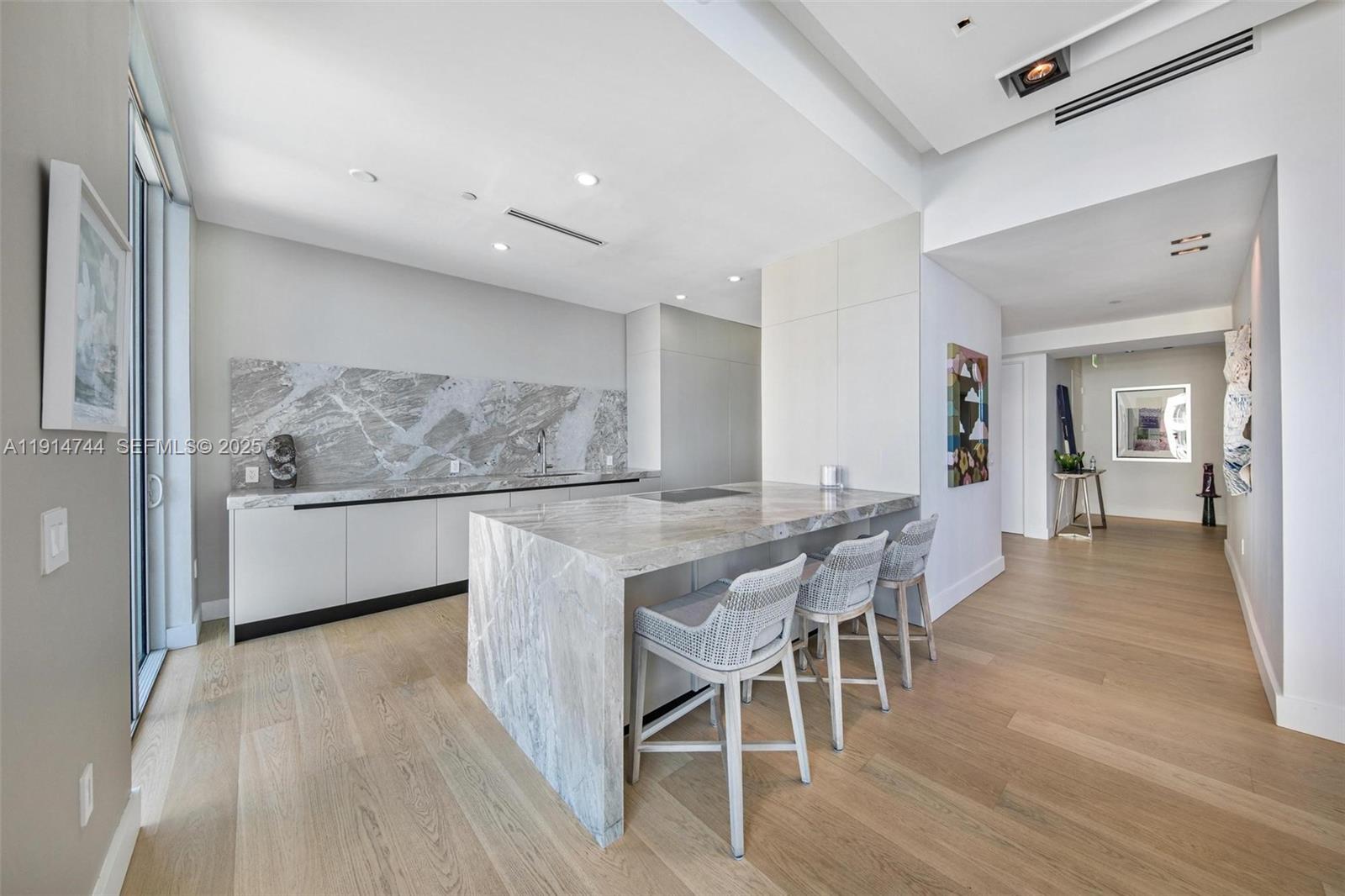 ASIA CONDO - Residential