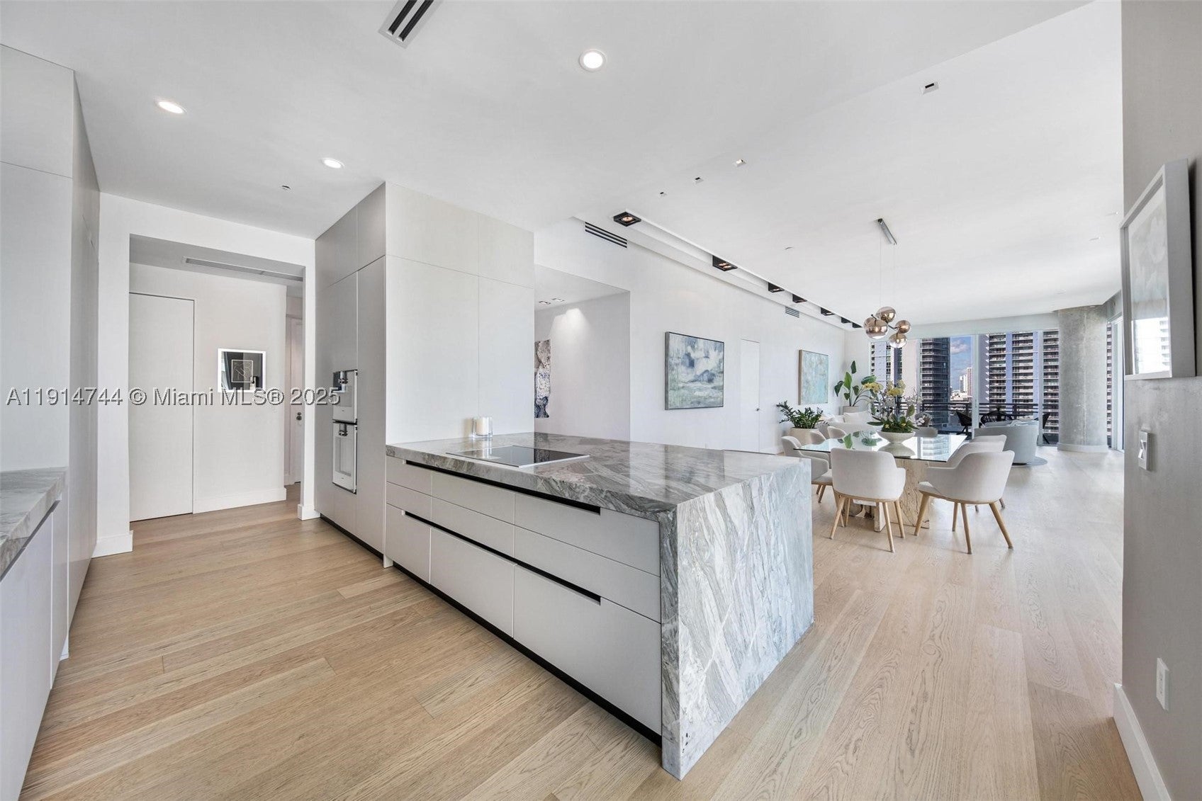 900 Brickell Key Blvd 1403