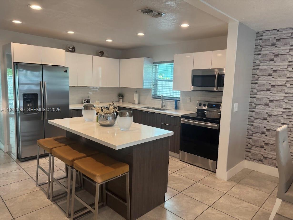 MANOR GARDENS ADDN - Residential