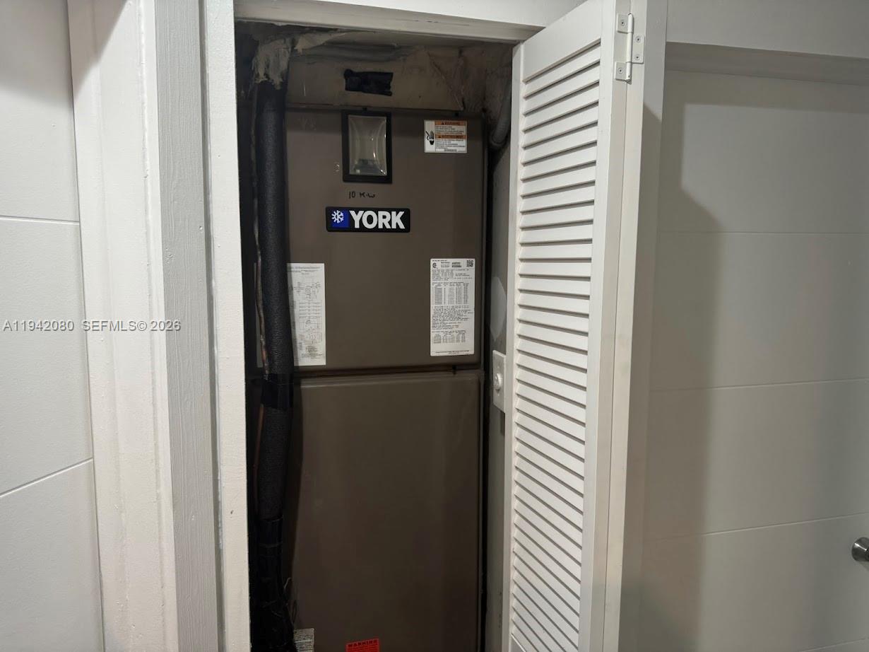 MANOR GARDENS ADDN - Residential