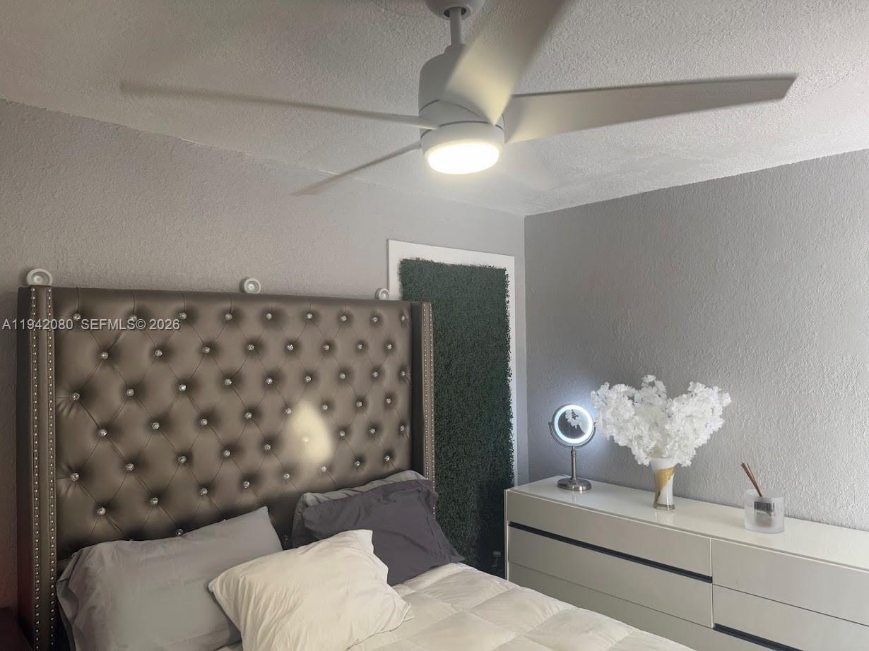 MANOR GARDENS ADDN - Residential