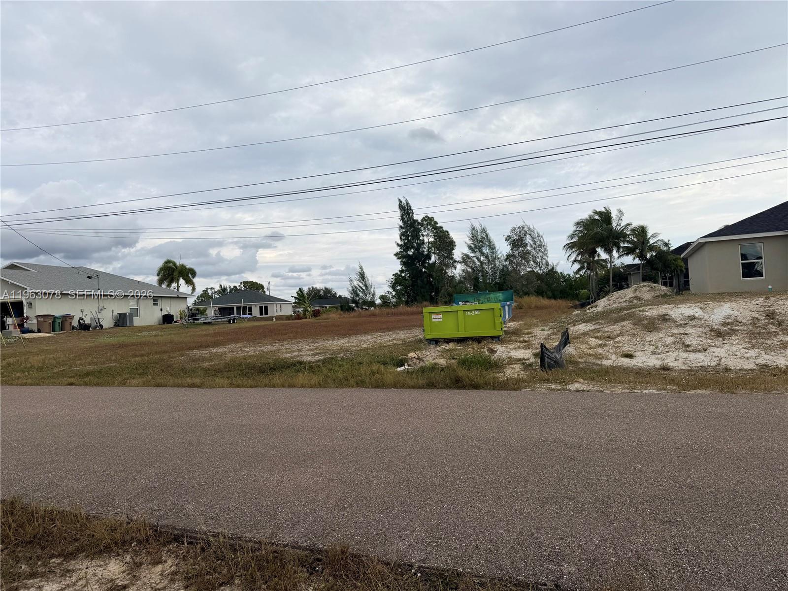 CAPE CORAL UNIT 84 - Land