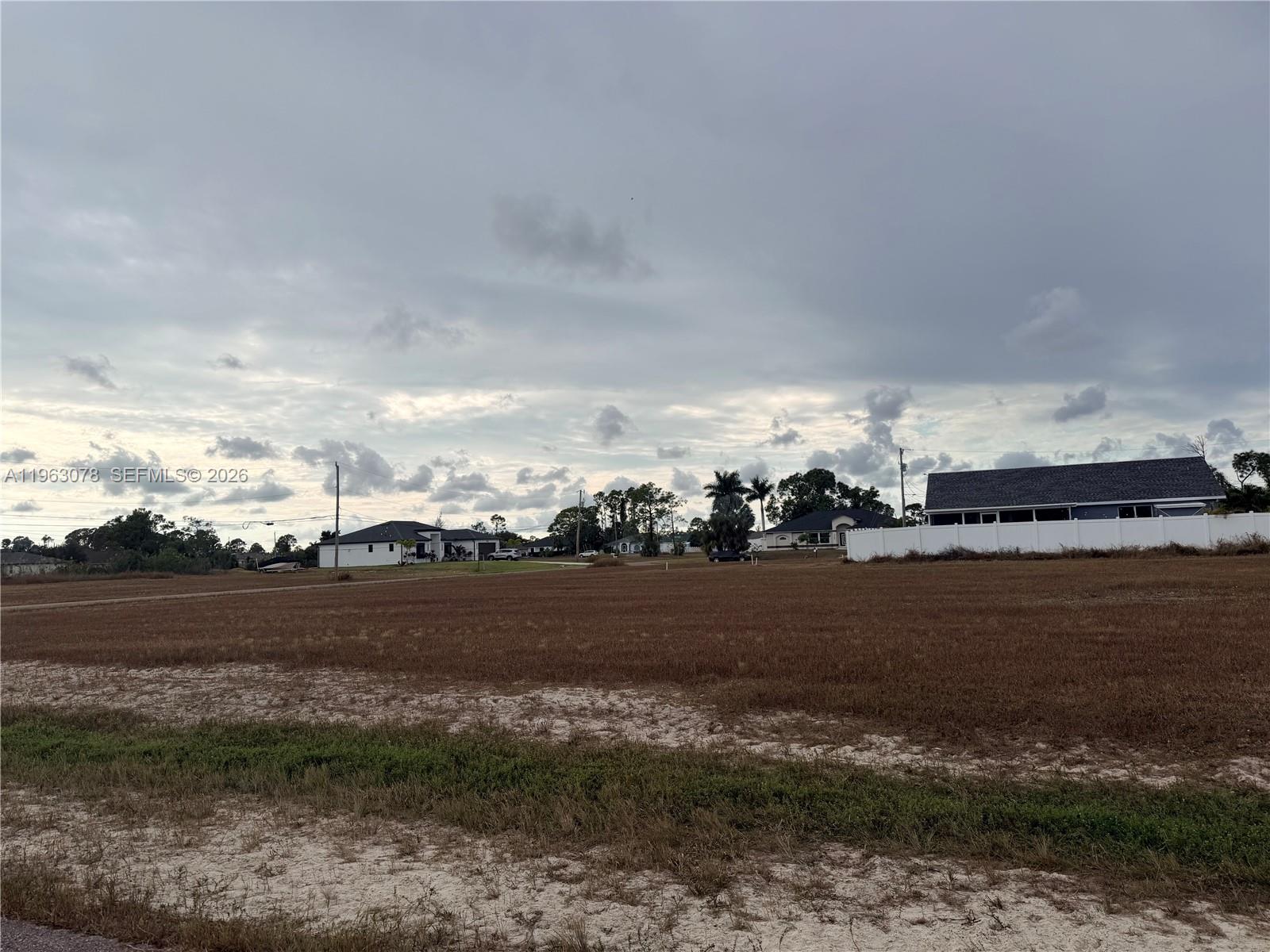 CAPE CORAL UNIT 84 - Land