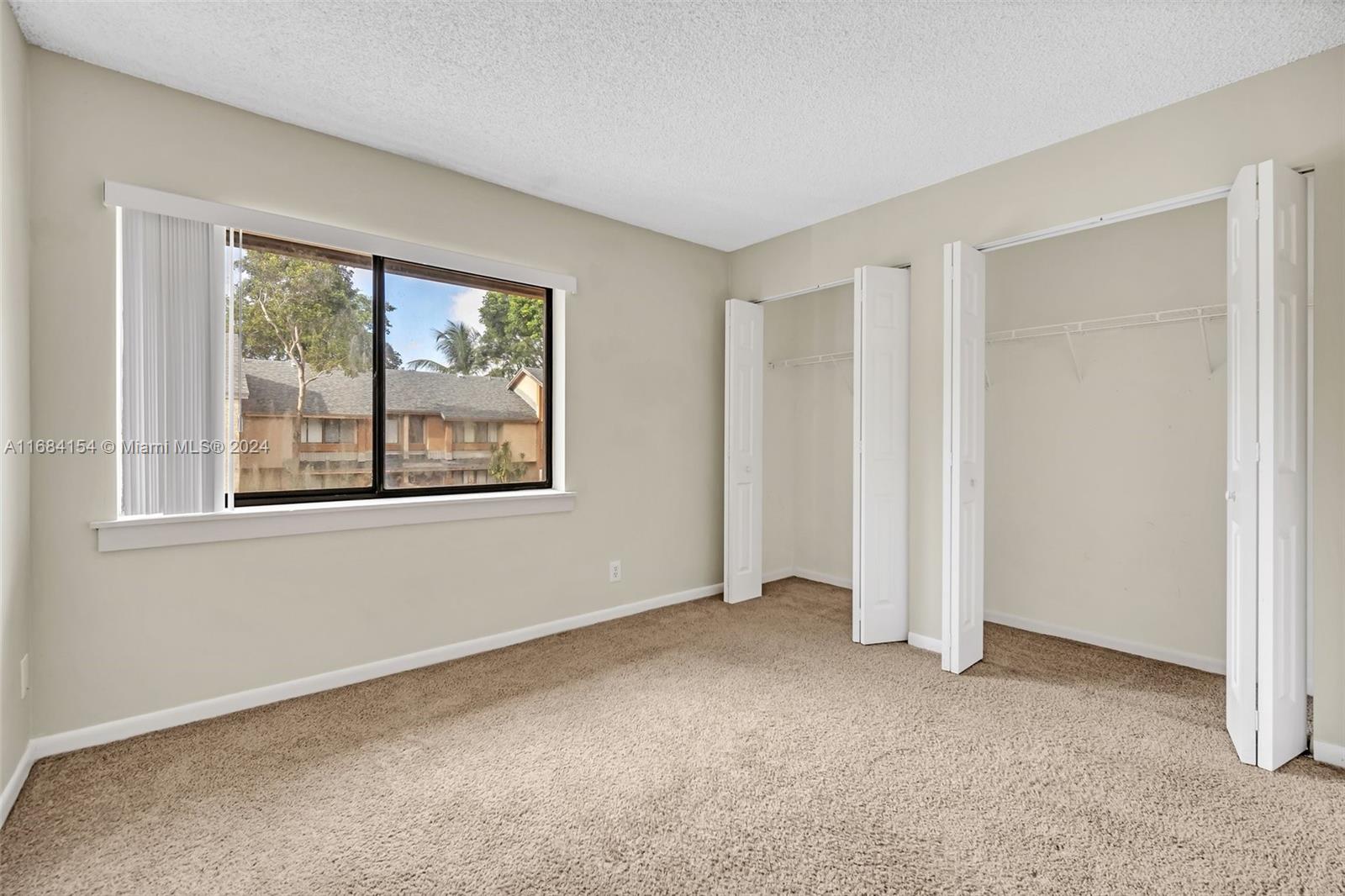 WIMBLEDON AT JACARANDA CO - Residential