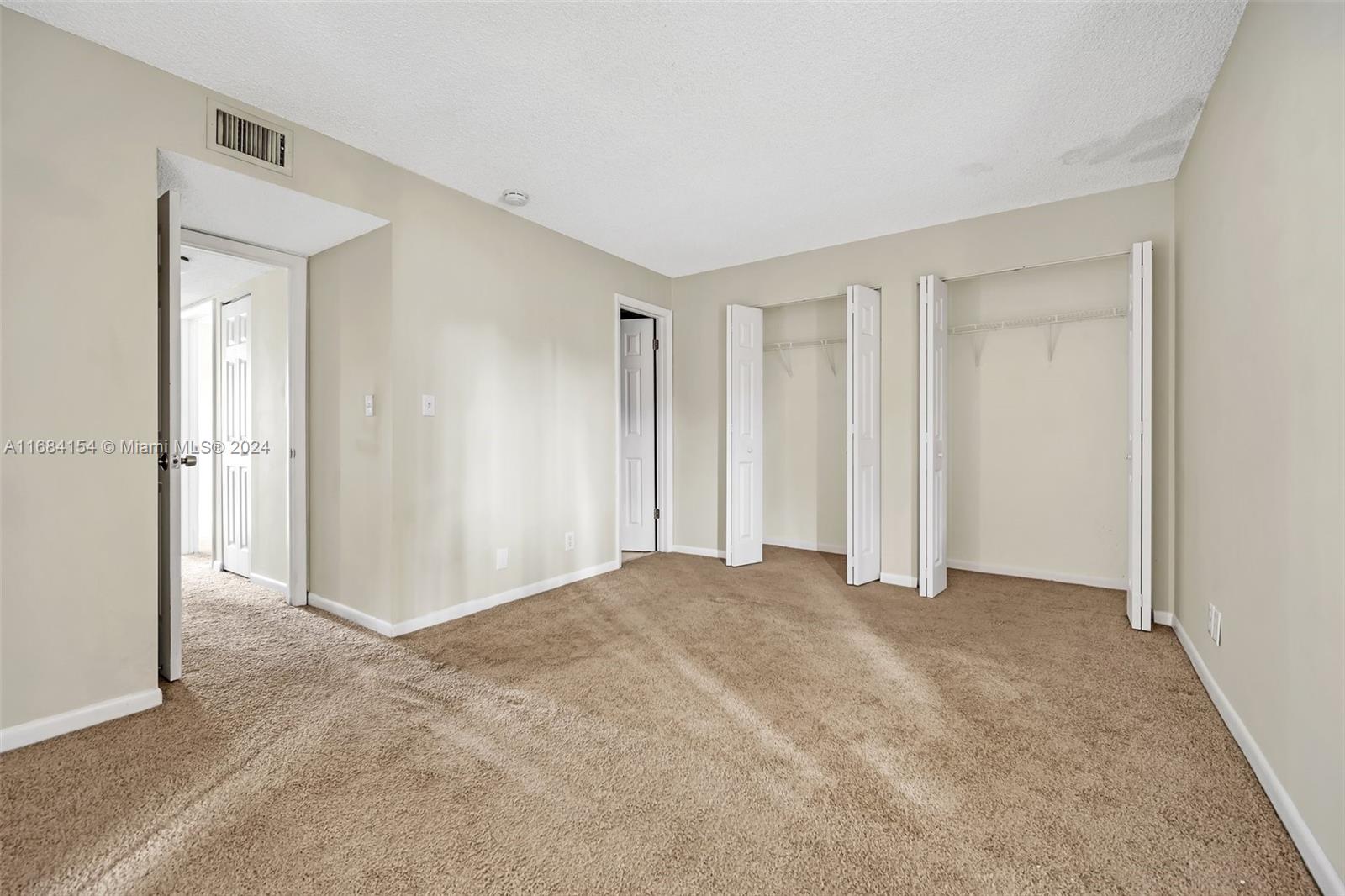 WIMBLEDON AT JACARANDA CO - Residential