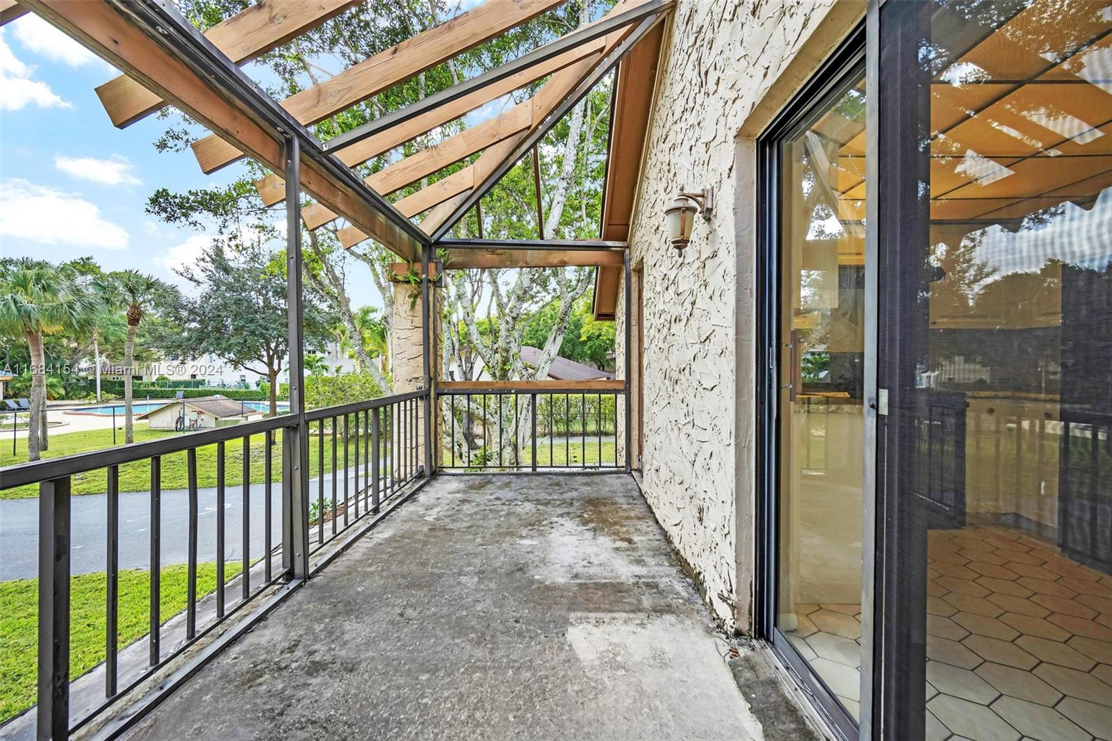 WIMBLEDON AT JACARANDA CO - Residential