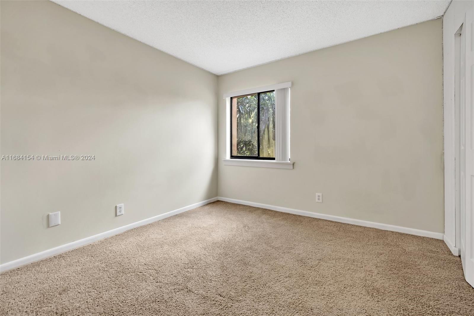 WIMBLEDON AT JACARANDA CO - Residential