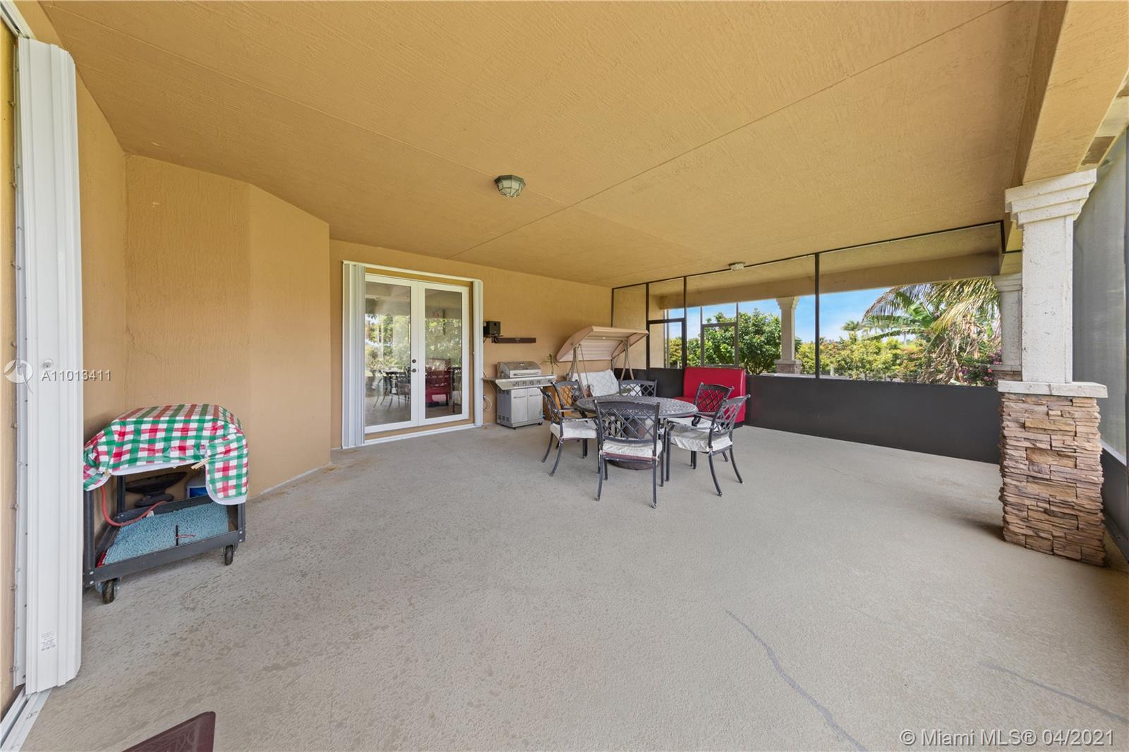 Redland RANCHOS DEL SOL - Residential