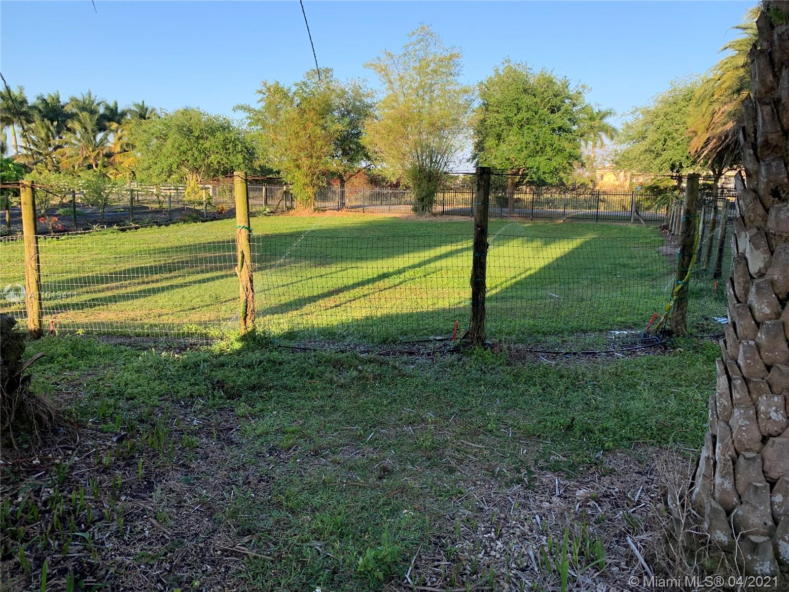 Redland RANCHOS DEL SOL - Residential