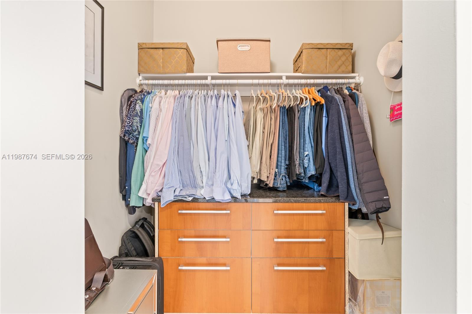 CARBONELL CONDO - Residential