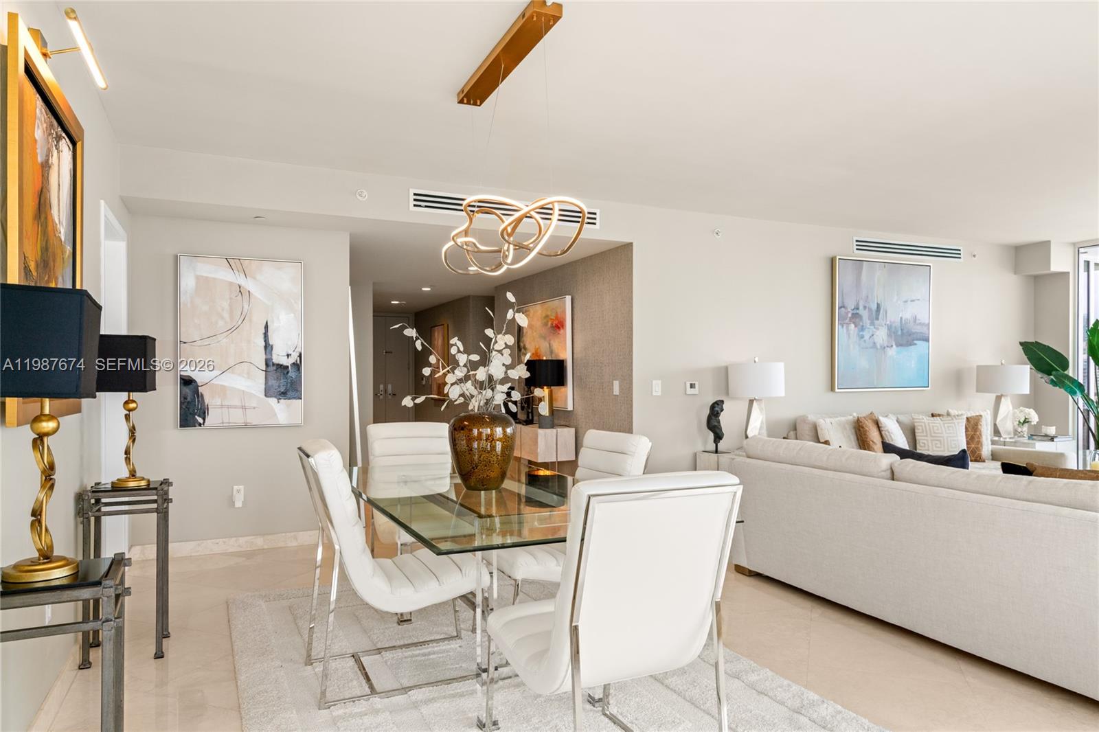 CARBONELL CONDO - Residential