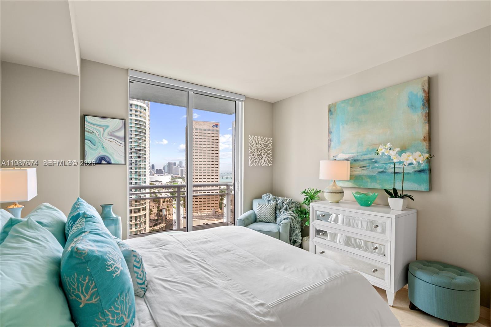 CARBONELL CONDO - Residential