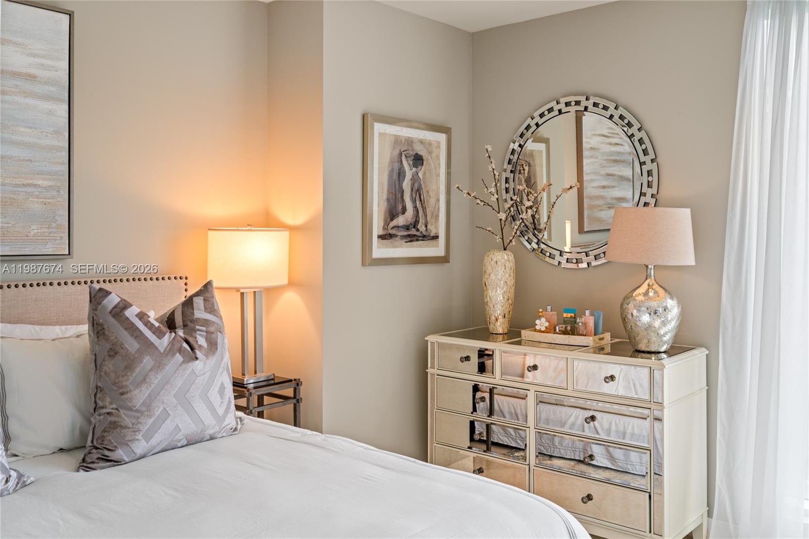 CARBONELL CONDO - Residential