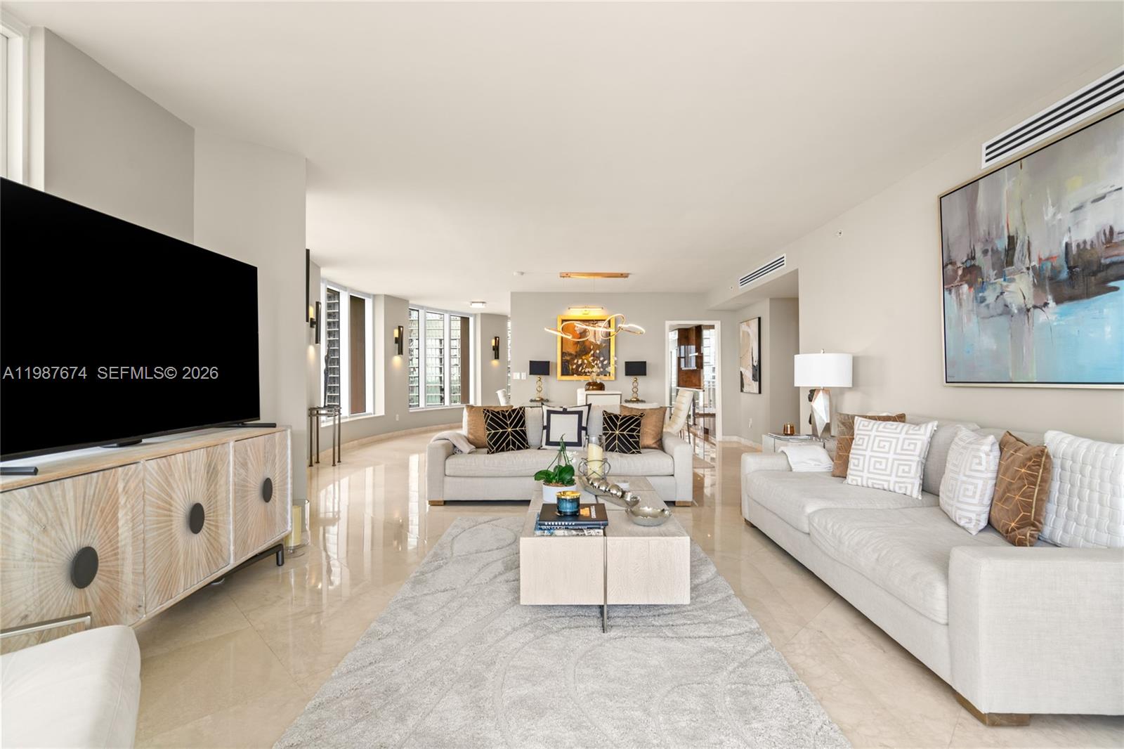 CARBONELL CONDO - Residential