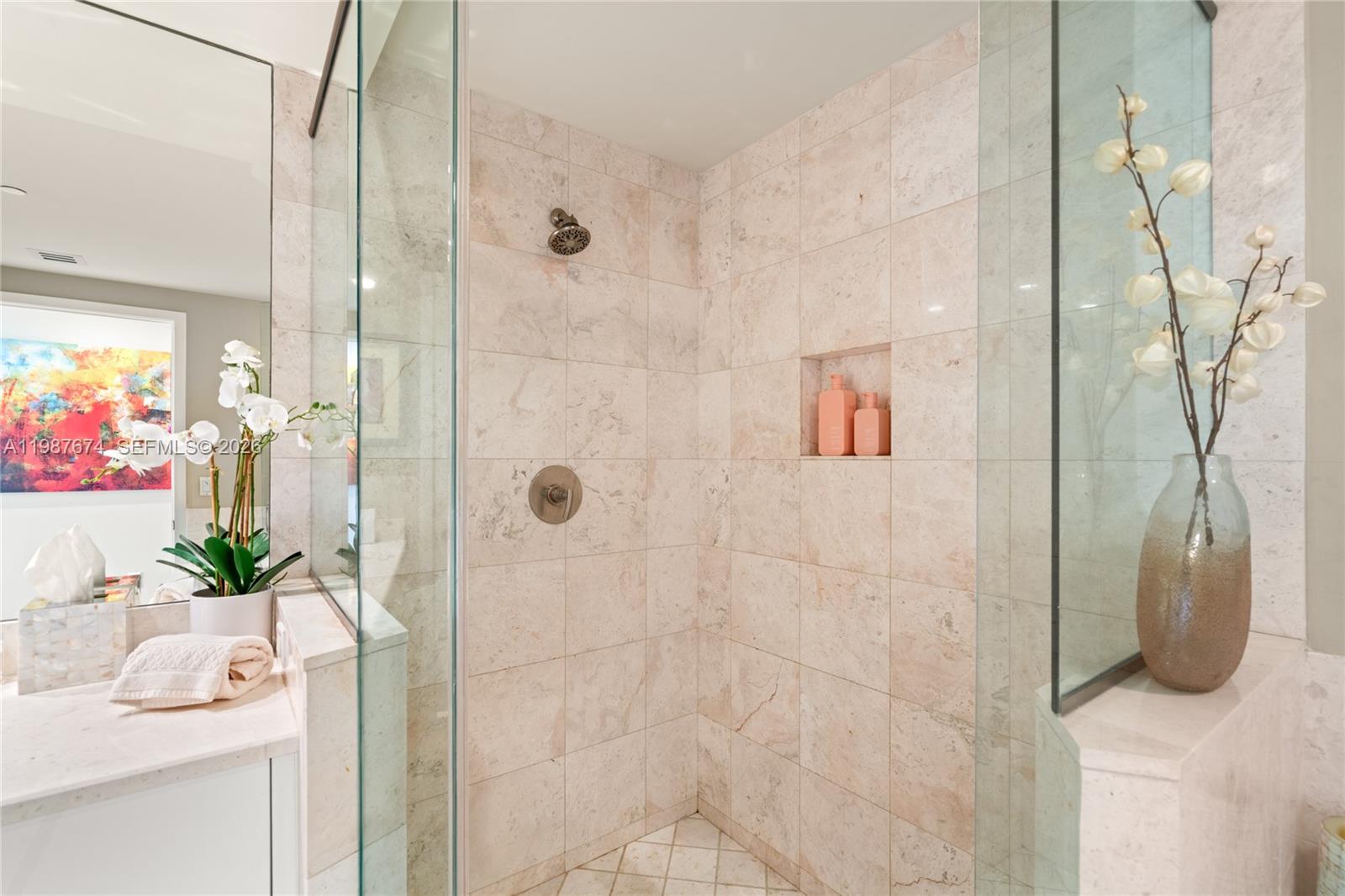 CARBONELL CONDO - Residential