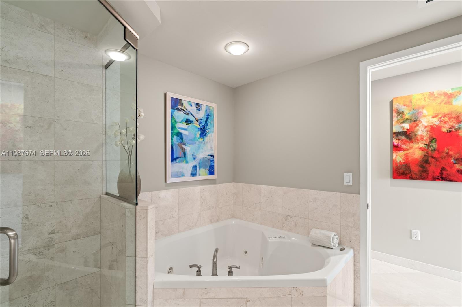 CARBONELL CONDO - Residential