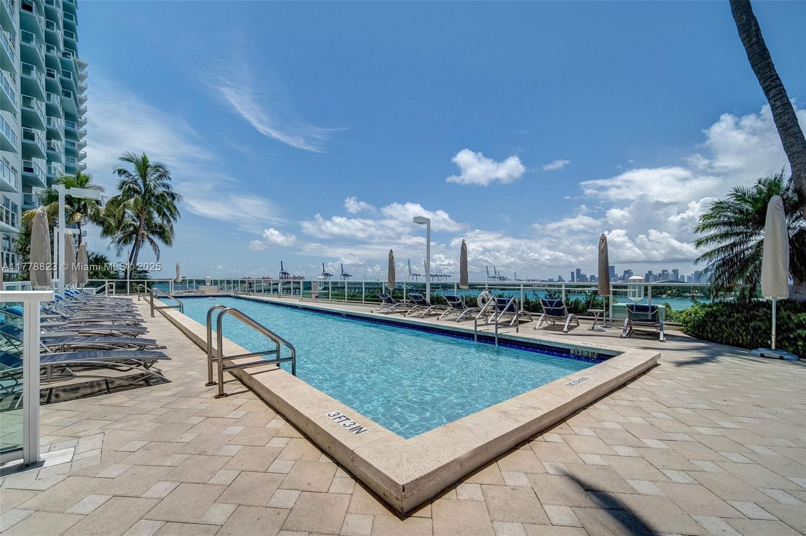 THE FLORIDIAN CONDO - Residential Lease