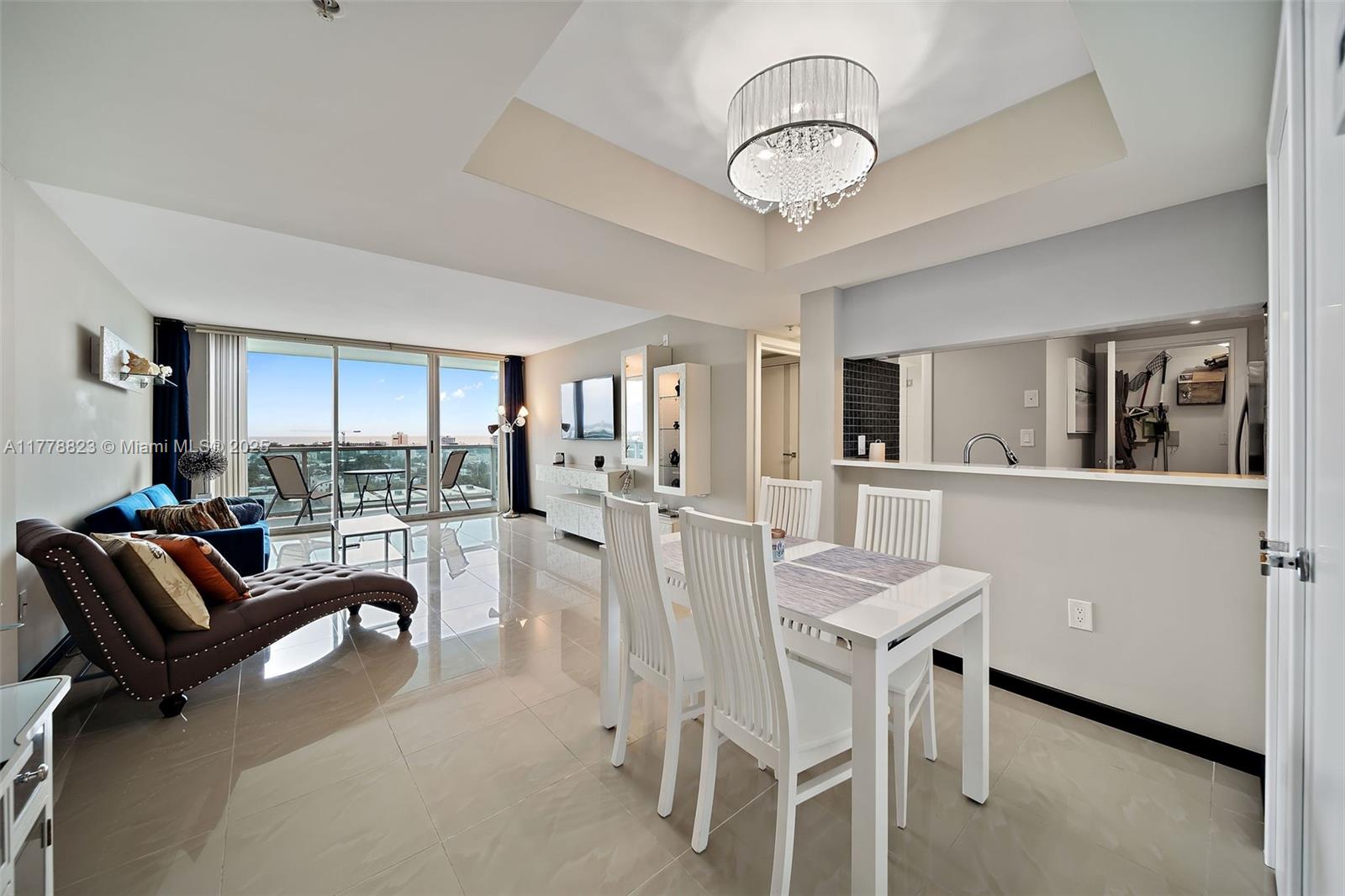 THE FLORIDIAN CONDO - Residential Lease