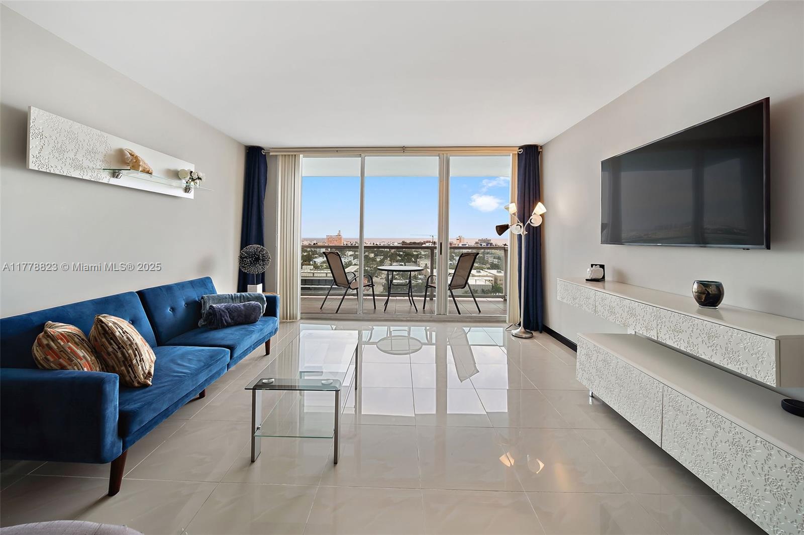 THE FLORIDIAN CONDO - Residential Lease