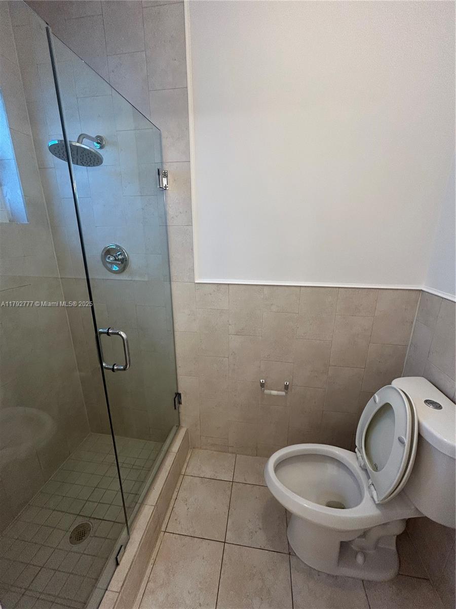 SKY LAKE - Residential