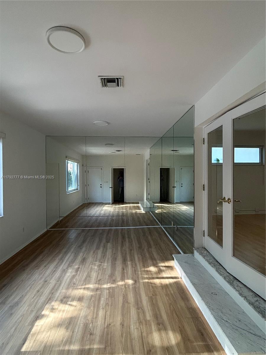 SKY LAKE - Residential