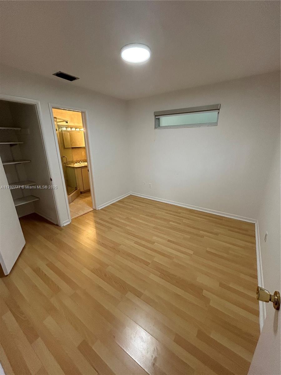 SKY LAKE - Residential