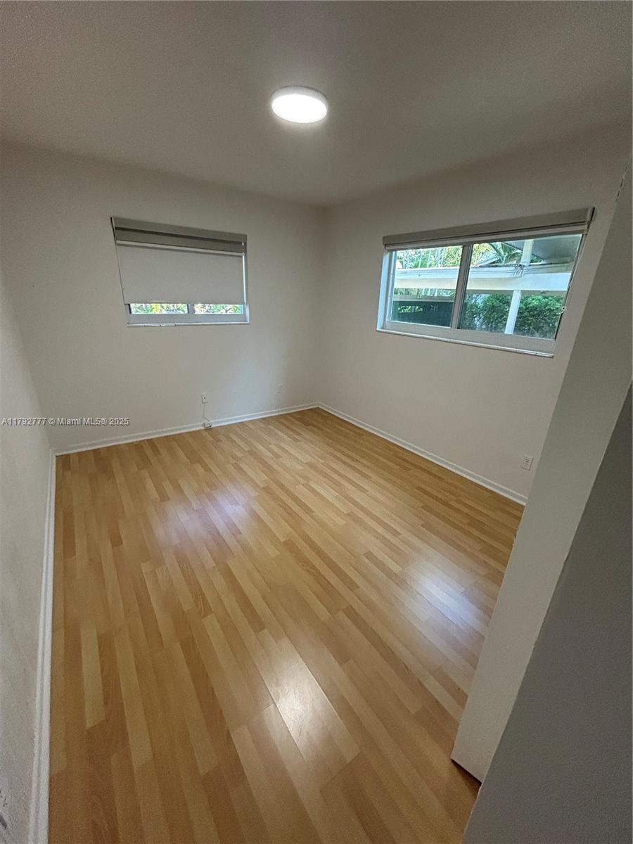 SKY LAKE - Residential