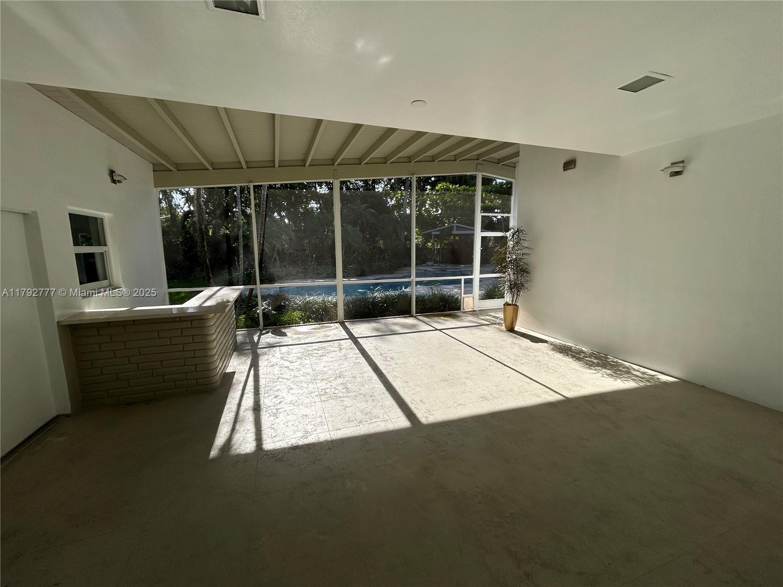 SKY LAKE - Residential