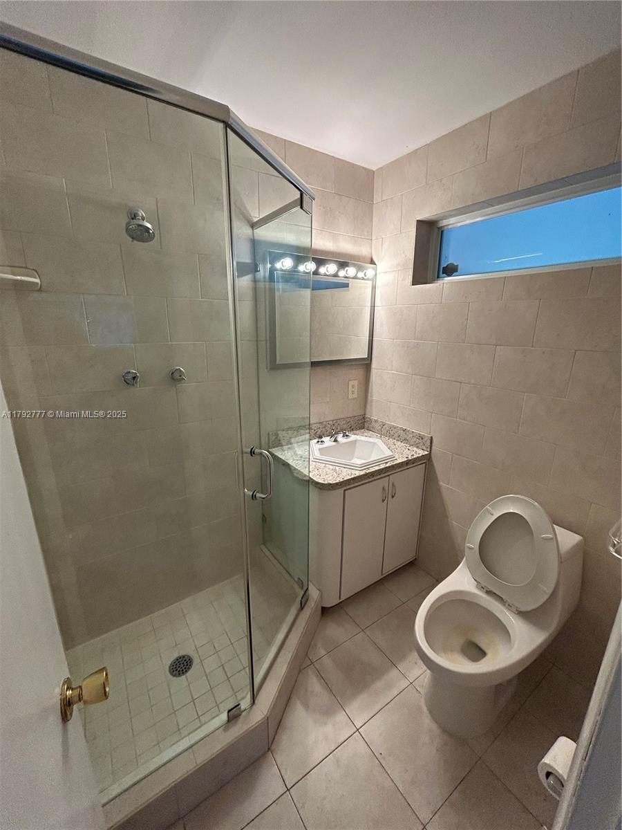 SKY LAKE - Residential