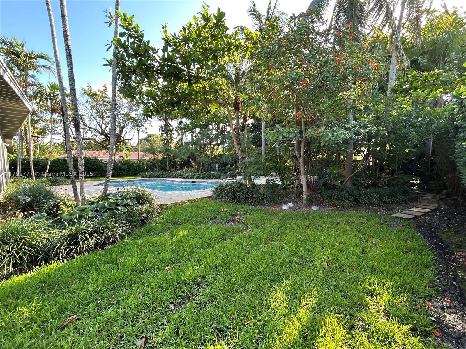 SKY LAKE - Residential