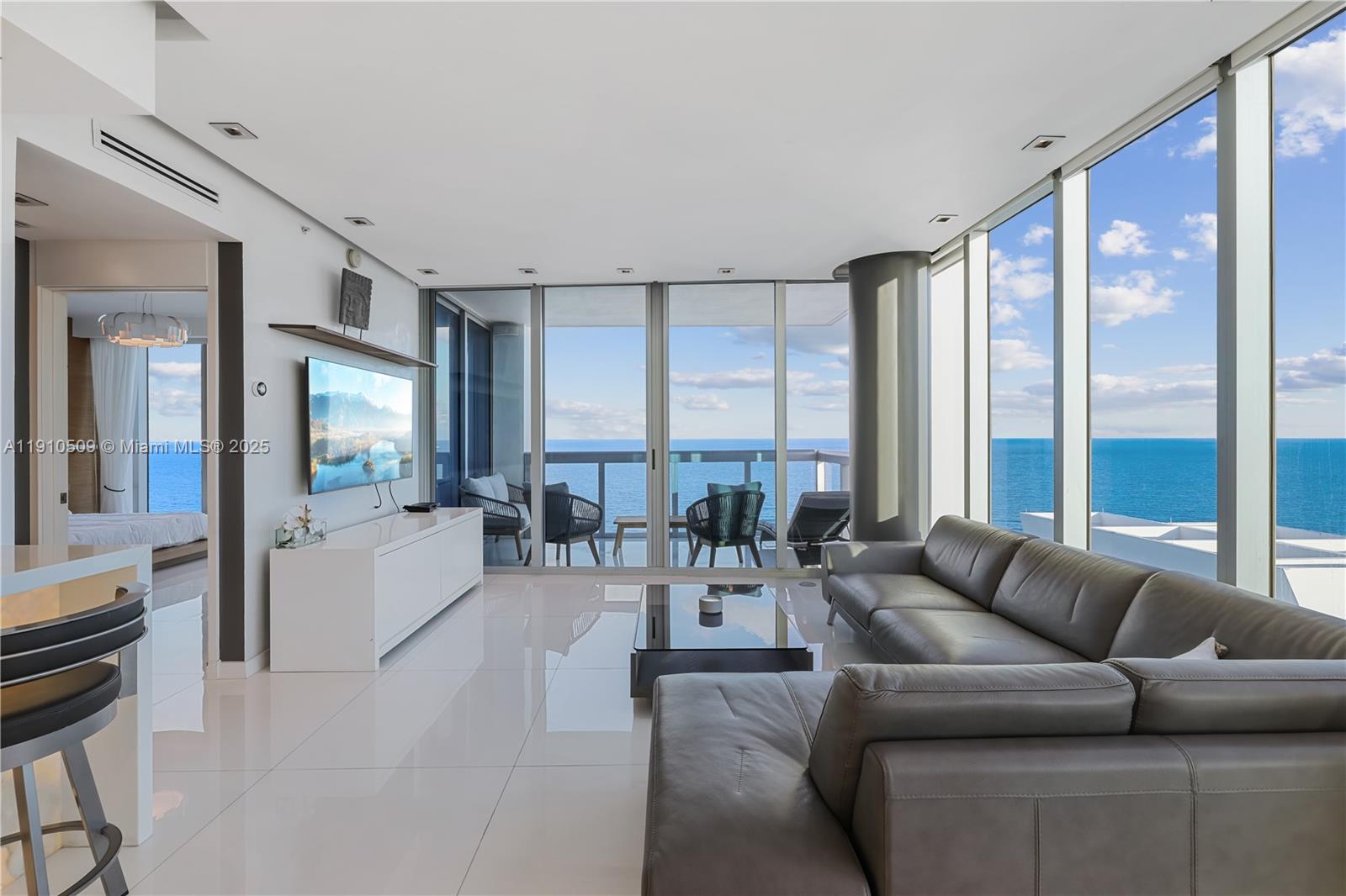 NORTH CARILLON BEACH COND - Residential Lease