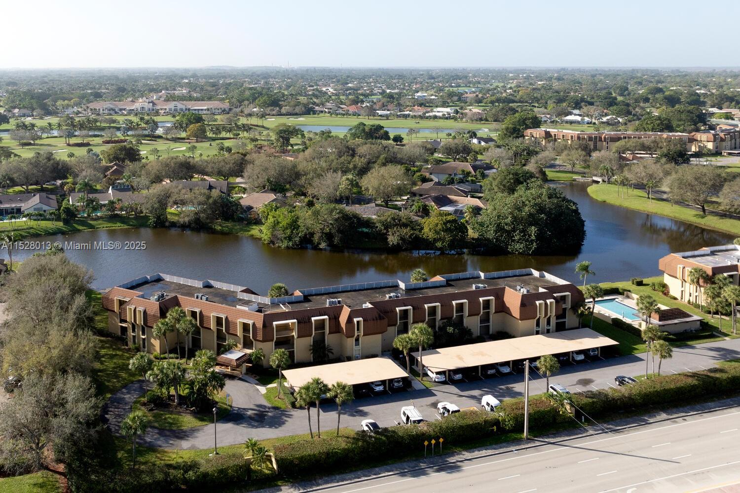 WOODLAND LAKES - Residential