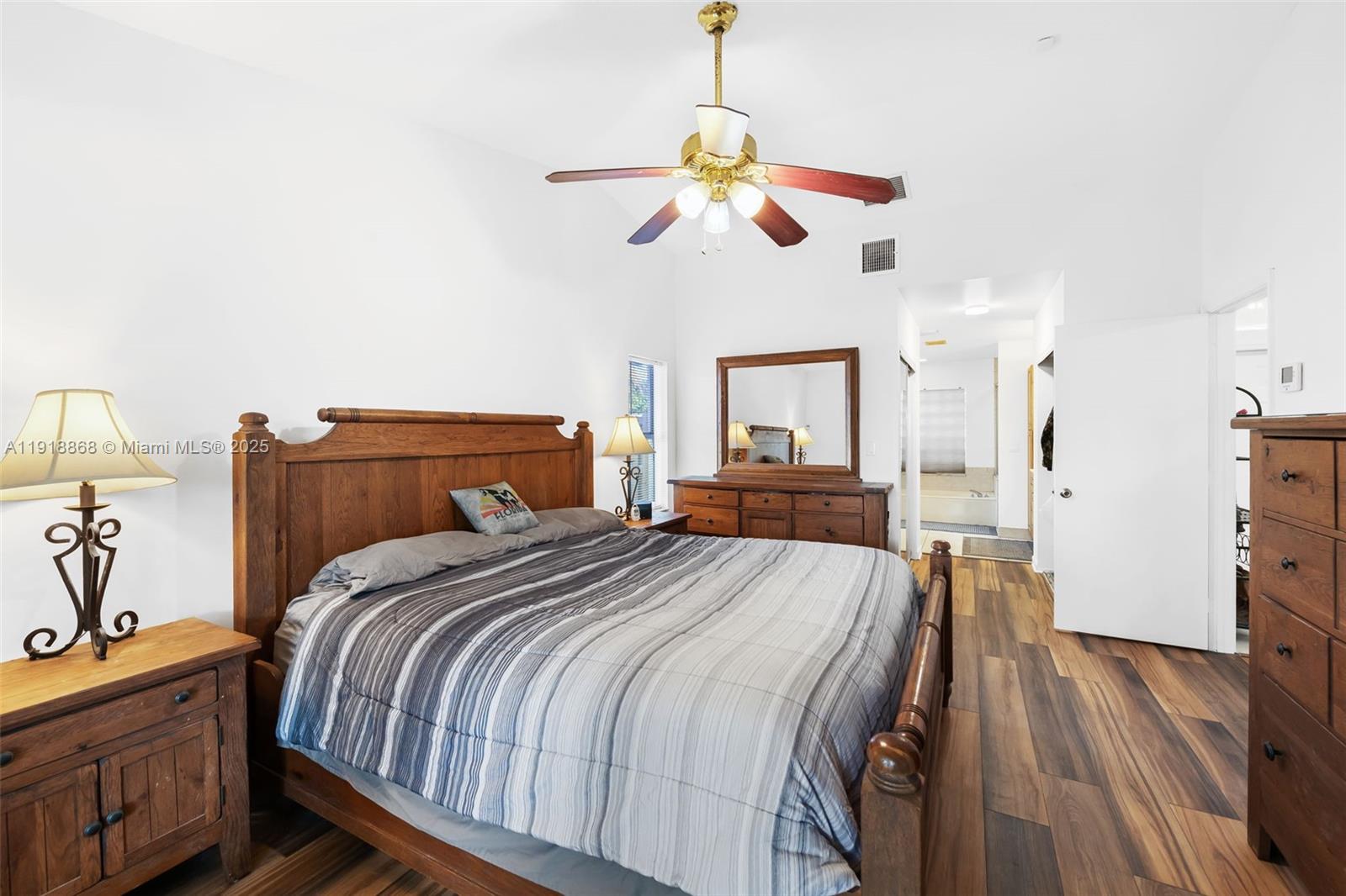 RODEO DRIVE - Residential