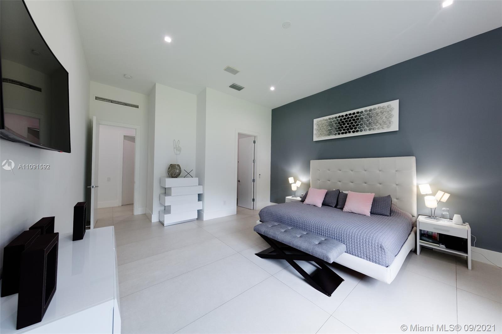 PINE TREE ESTATES - Residential