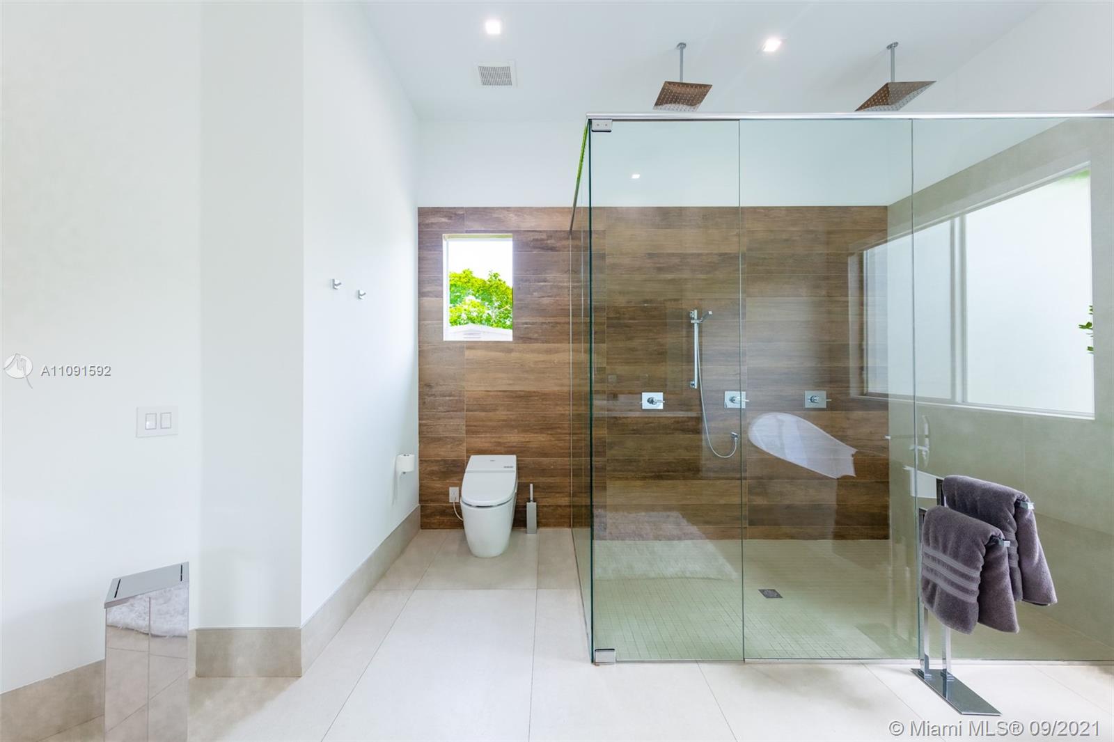 PINE TREE ESTATES - Residential