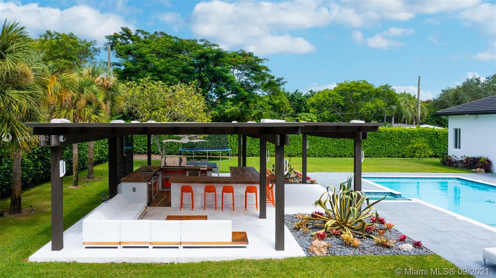 PINE TREE ESTATES - Residential