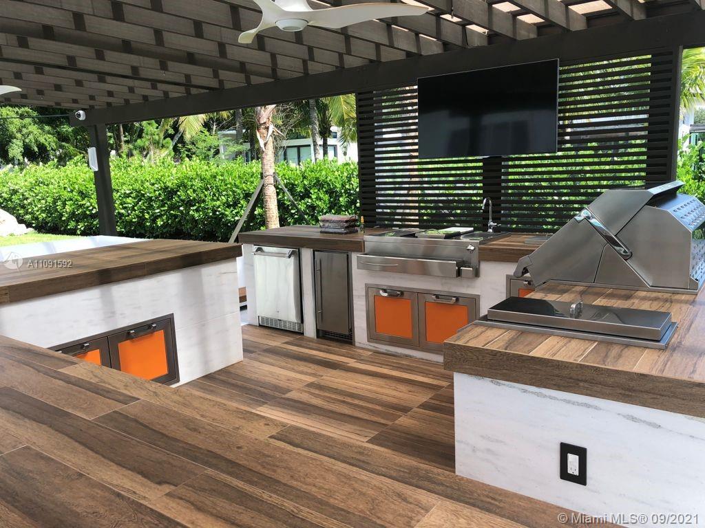 PINE TREE ESTATES - Residential