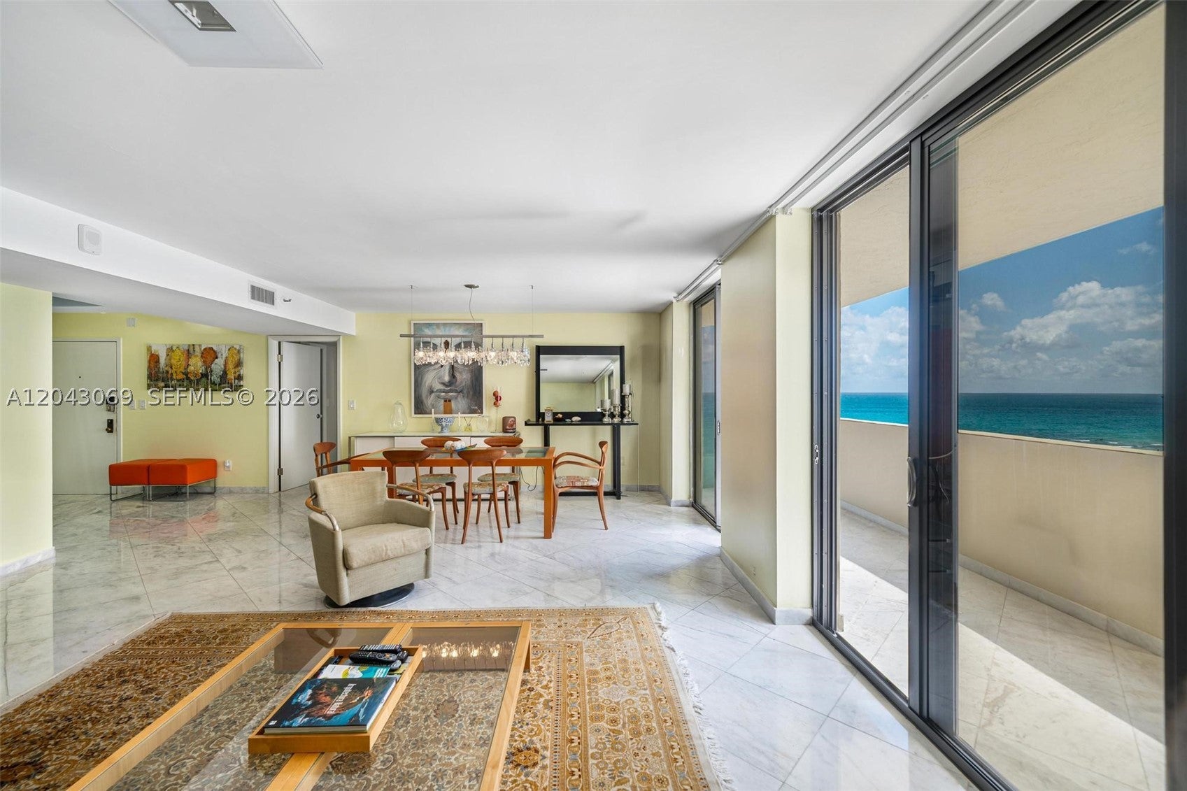 1623 Collins Ave PH1010