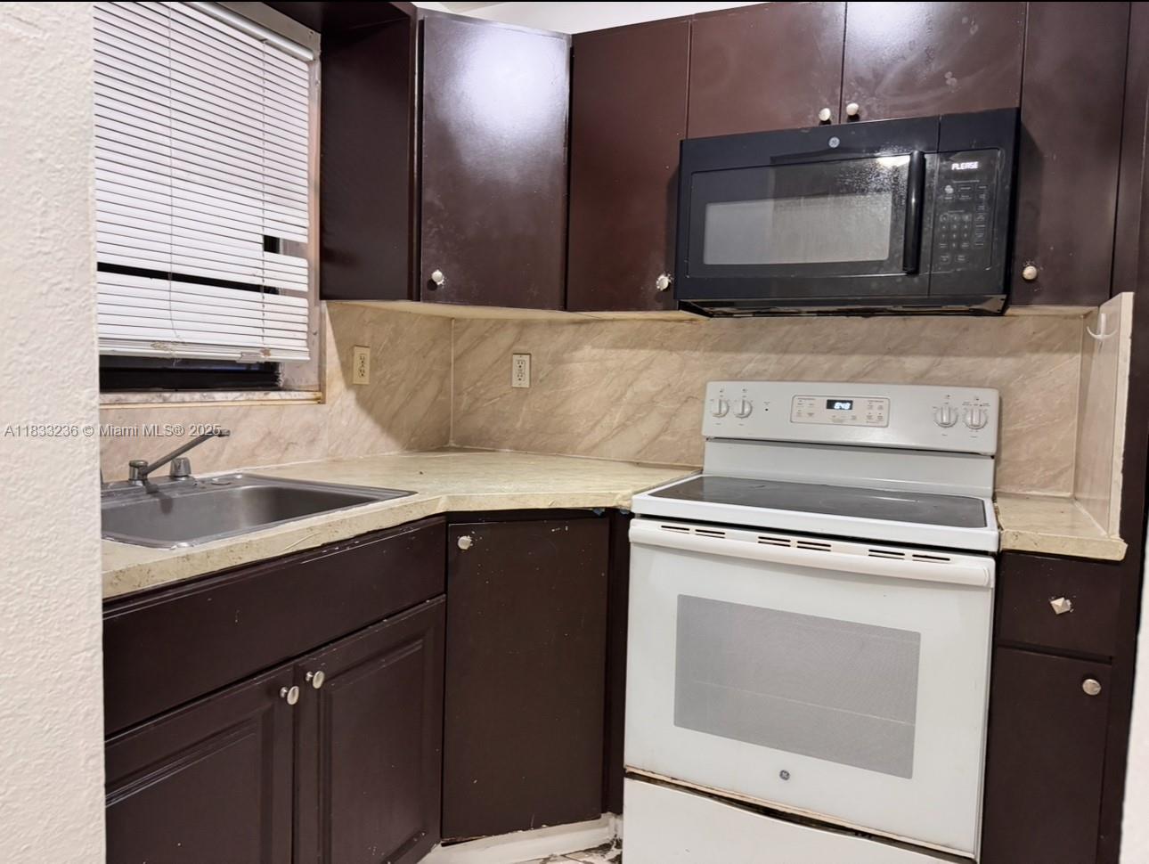 770 NE 128th St 104