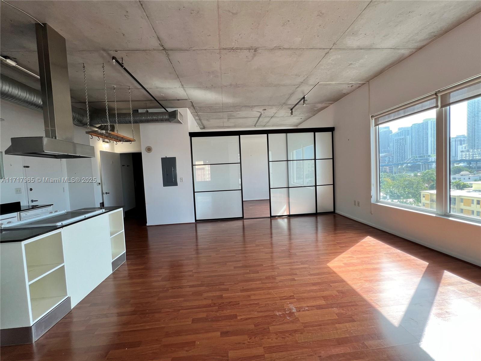 NEO CONDO - Residential