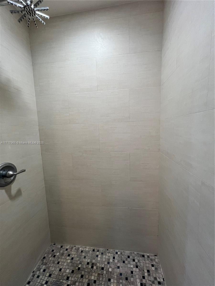 NEO CONDO - Residential