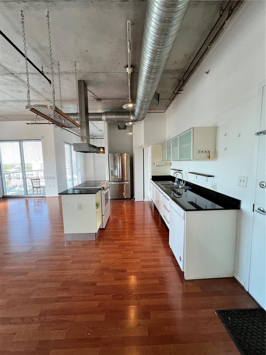 NEO CONDO - Residential