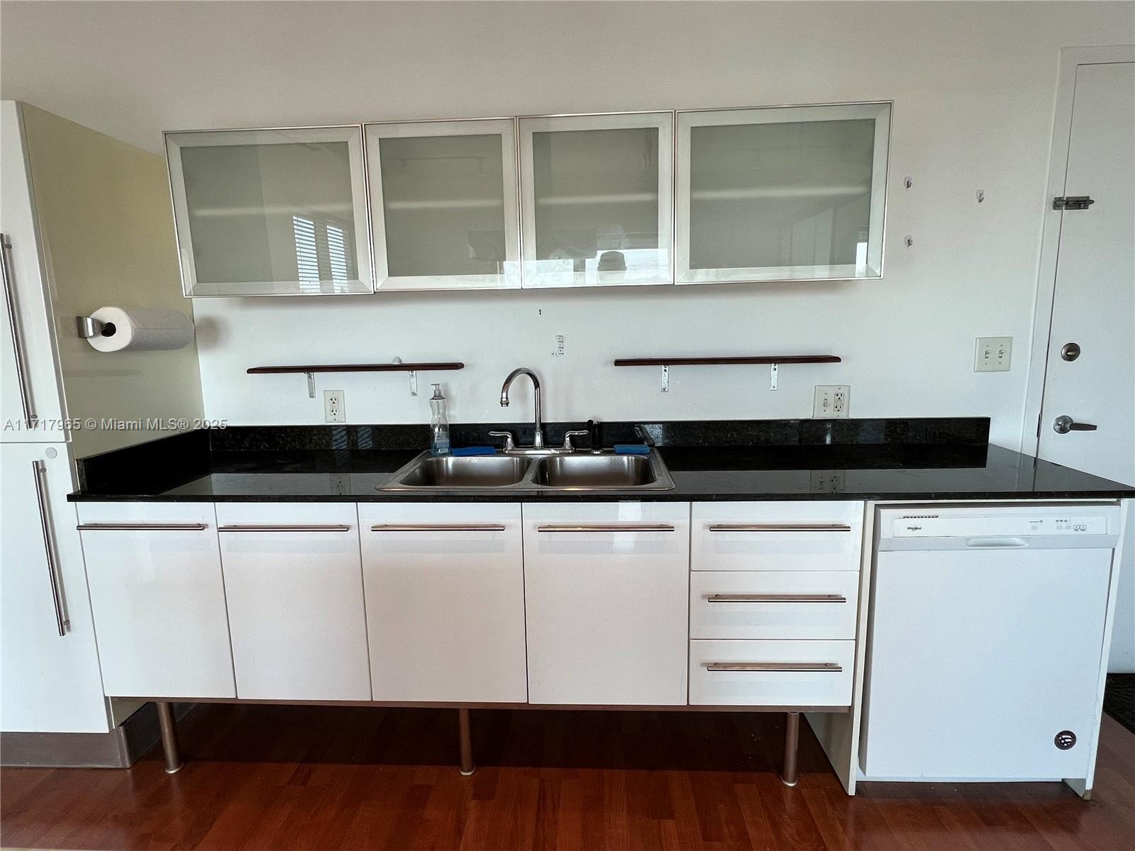 NEO CONDO - Residential