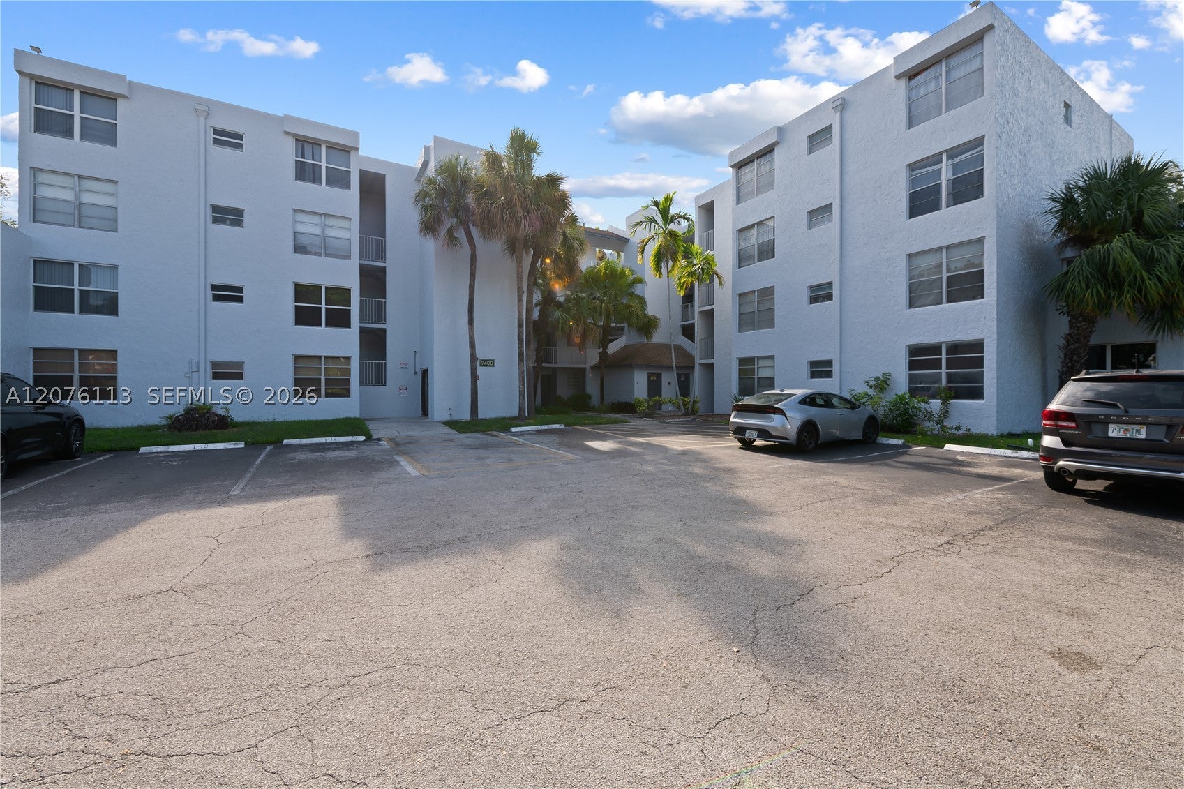 9400 Live Oak Pl 305, Davie FL 33324