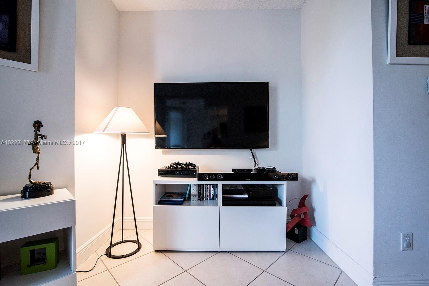 North Tower At The Point - Residential Lease