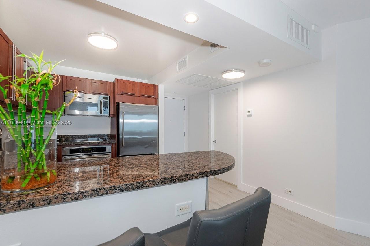 RONEY PALACE CONDO - Residential